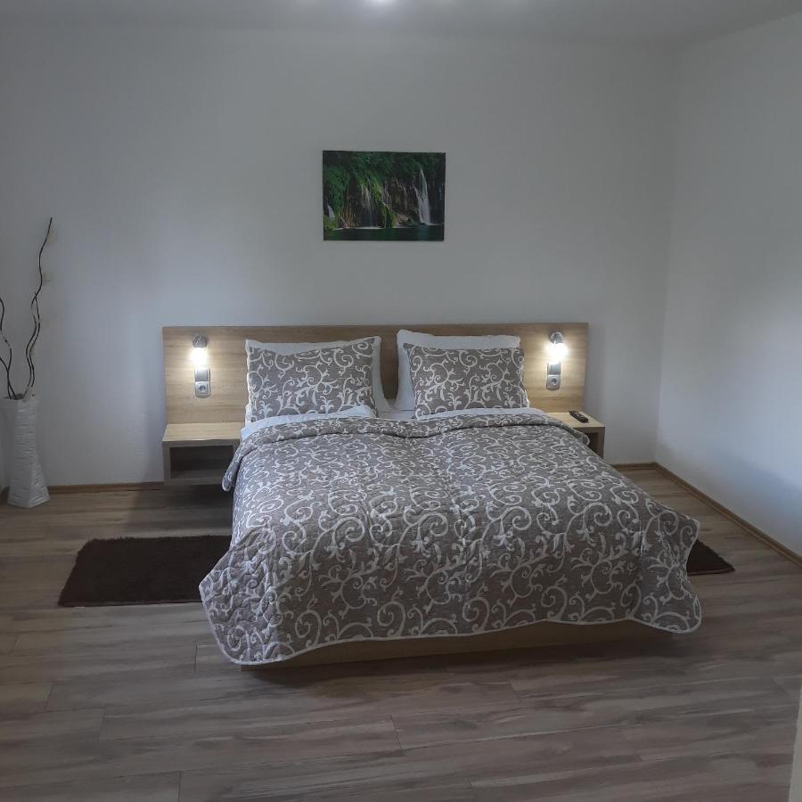 Plitvice House Rosha Bed & Breakfast Jezerce Bagian luar foto